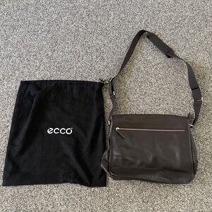 New Ecco Brown Pebble Leather Men’s Bag Tote Crossbody